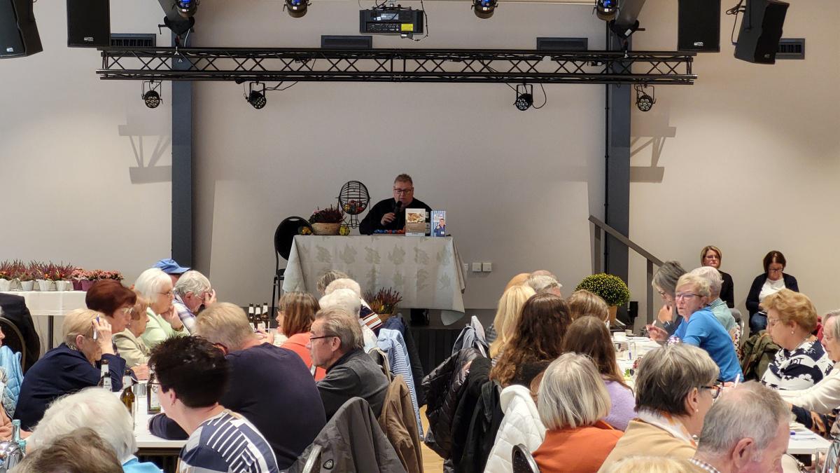 Michael Thürnau begeistert mit Bingo in Lathen 