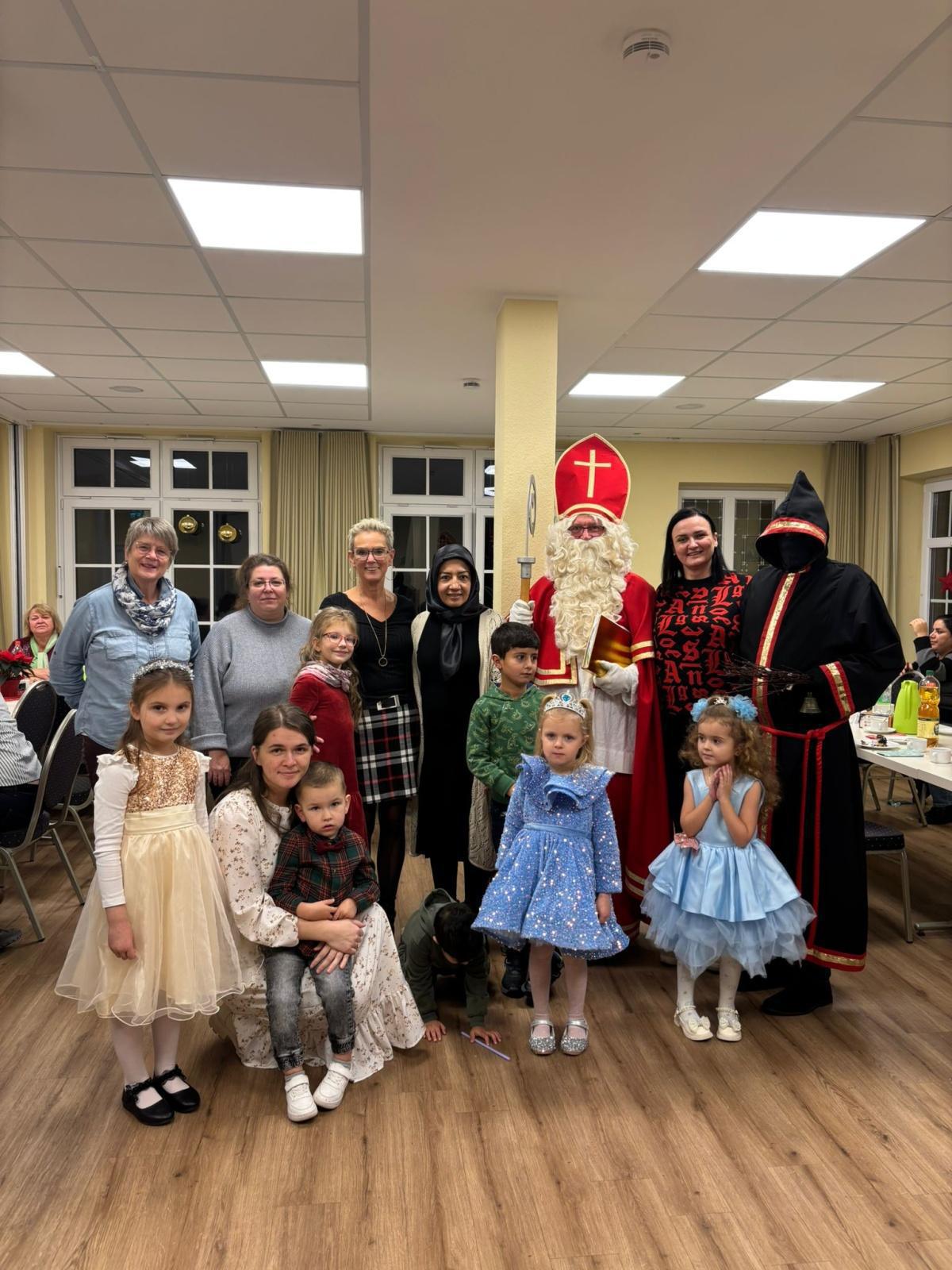 Weihnachtsfeier im Internationalen Nähcafé Lathen Weihnachtsfeier im Internationalen Nähcafé Lathen