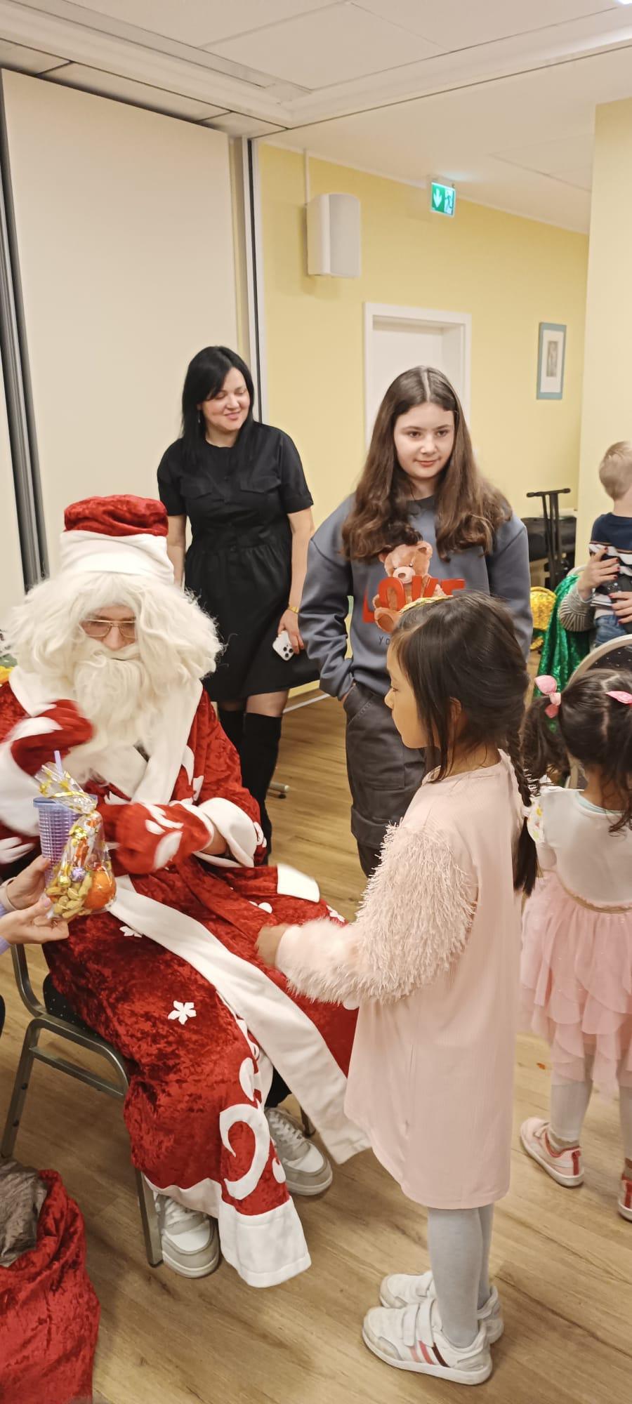 Weihnachtsfeier im Internationalen Nähcafé Lathen Weihnachtsfeier im Internationalen Nähcafé Lathen