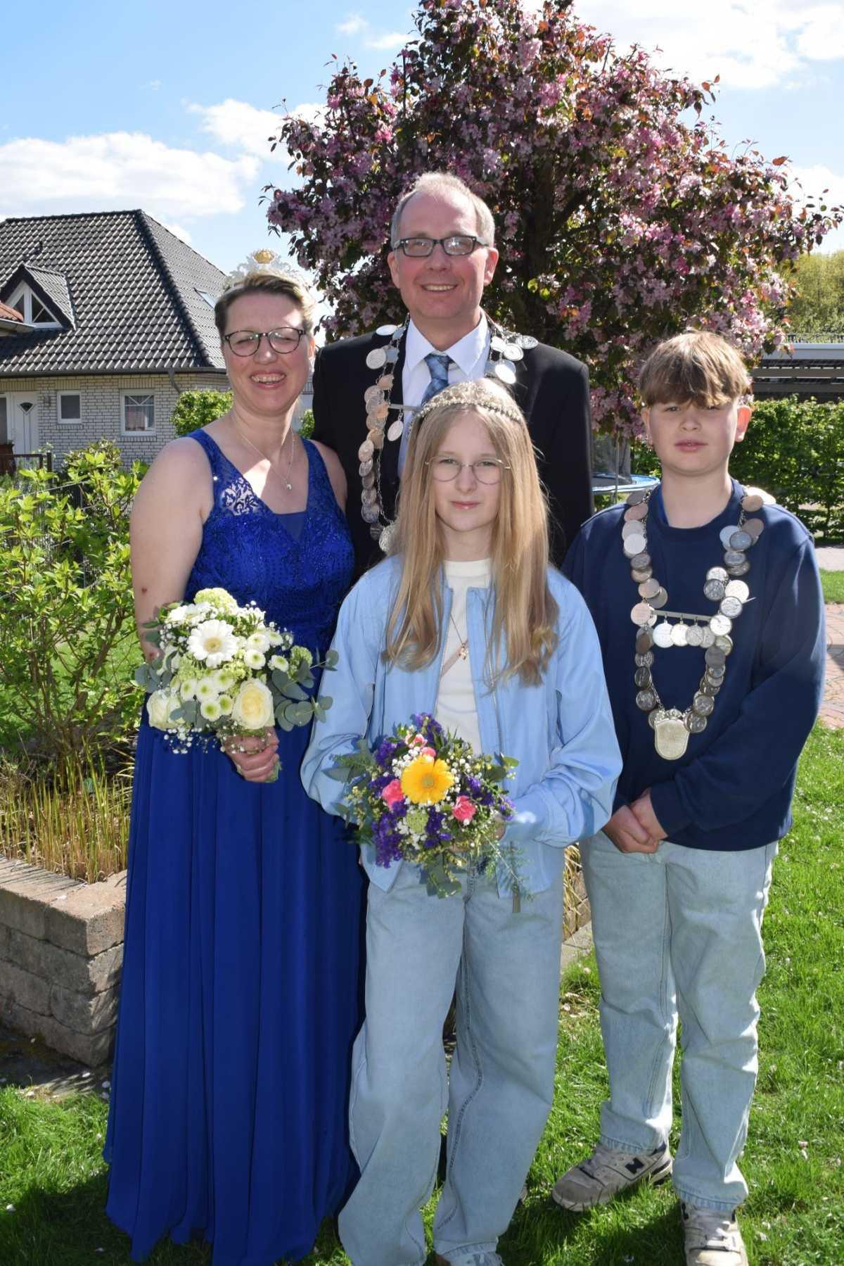 Neuer Schützenthron in Neulangen