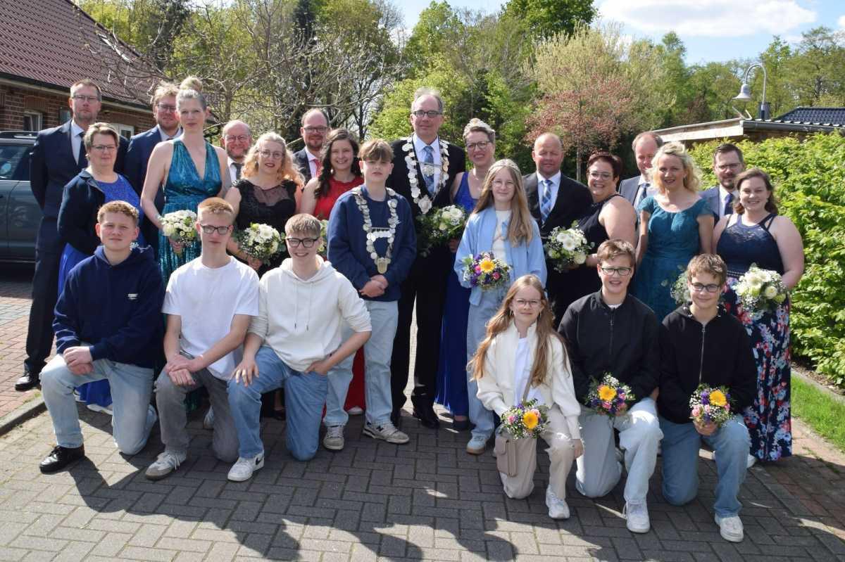 Neuer Schützenthron in Neulangen