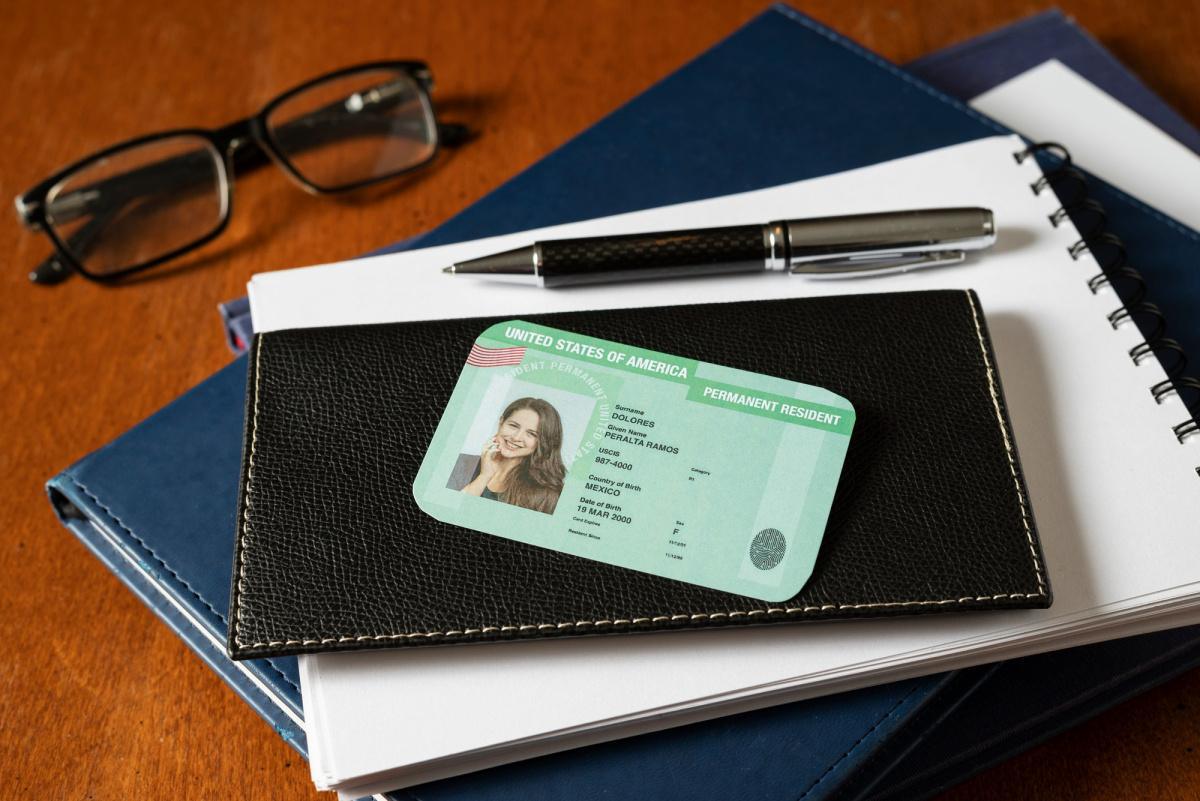 Frühzeitig an Personalausweis und Reisepass denken – längere Lieferzeiten zur Urlaubszeit Frühzeitig an Personalausweis und Reisepass denken – längere Lieferzeiten zur Urlaubszeit