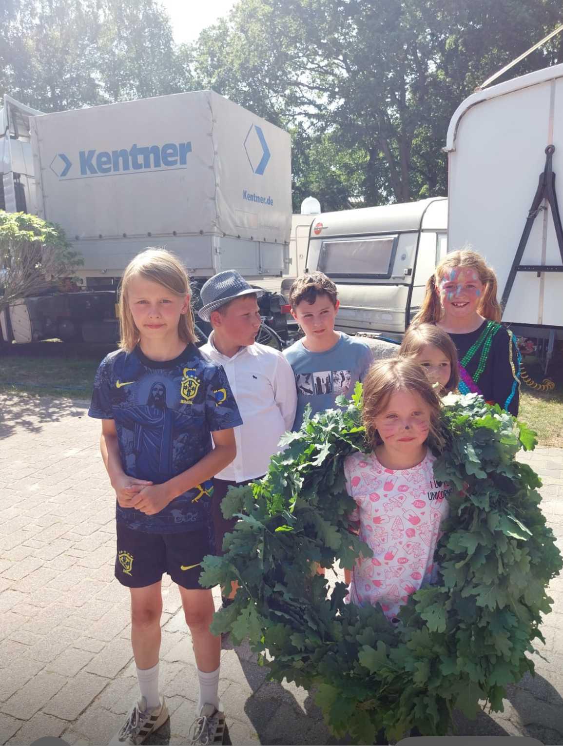 Bürgerschützenverein Kathen-Frackel-Hilter eV Das neue Kinderkönigspaar aus Kathen-Frackel, Hilter! 