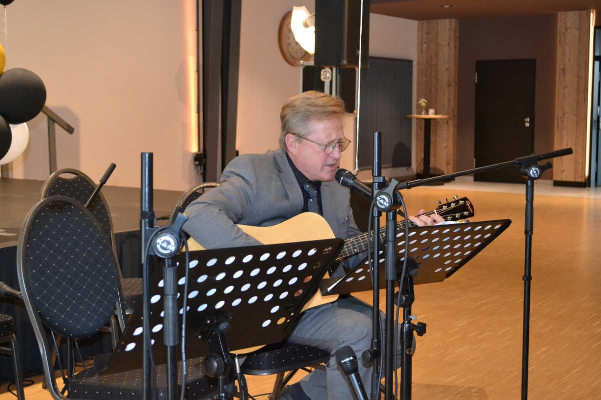 Abschlussfeier an der Erna-de-Vries-Schule: 90 Zeugnisse überreicht am 27.06.2025