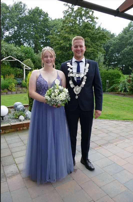 Simon Eiken heißt der neue Regent des Schützenvereins Sustrumermoor Simon Eiken heißt der neue Regent des Schützenvereins Sustrumermoor