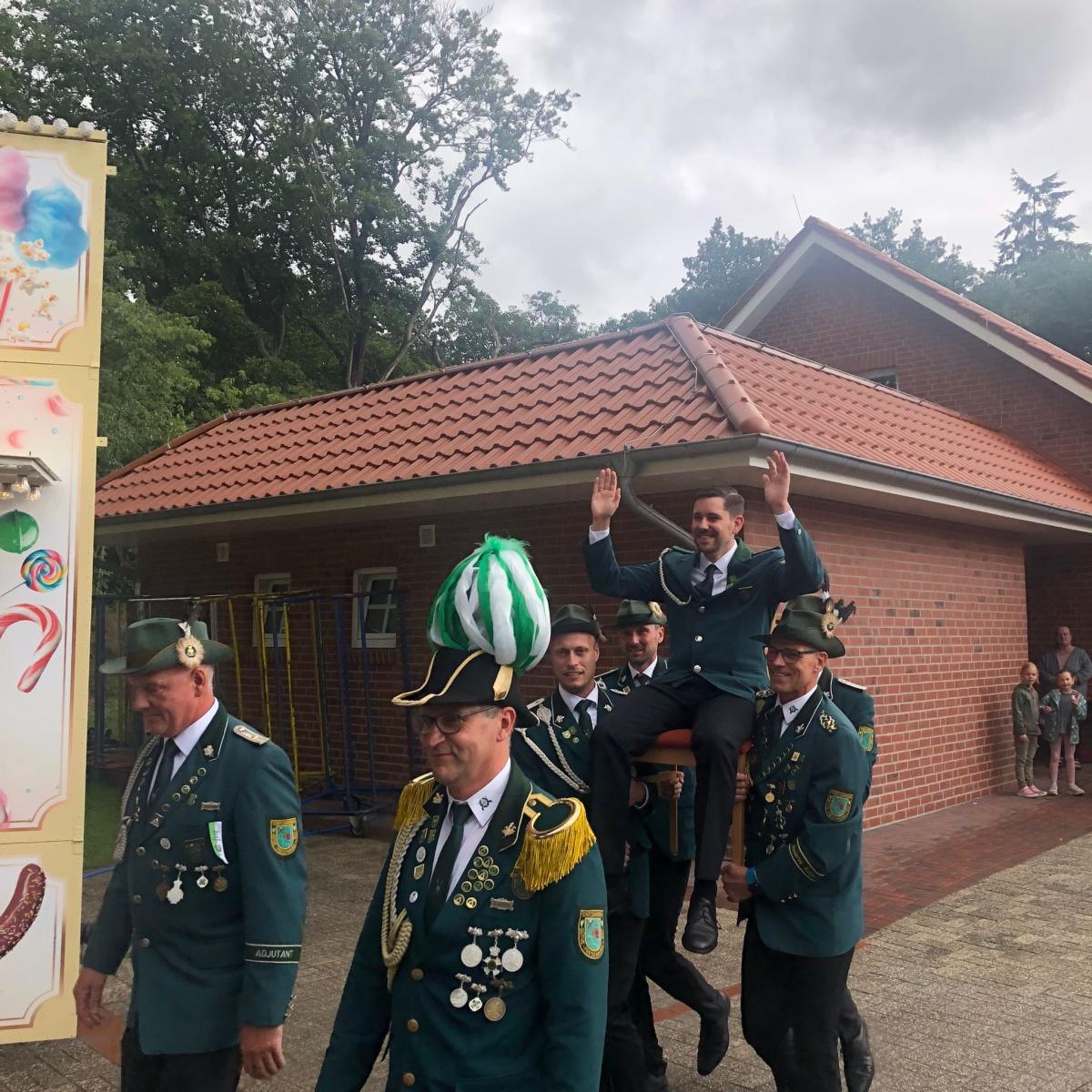 Neues Schützenkönigspaar in Düthe-Fresenburg