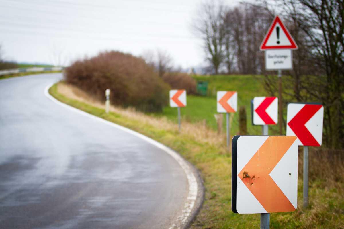 A31: Markierungsarbeiten in mehreren Anschlussstellen