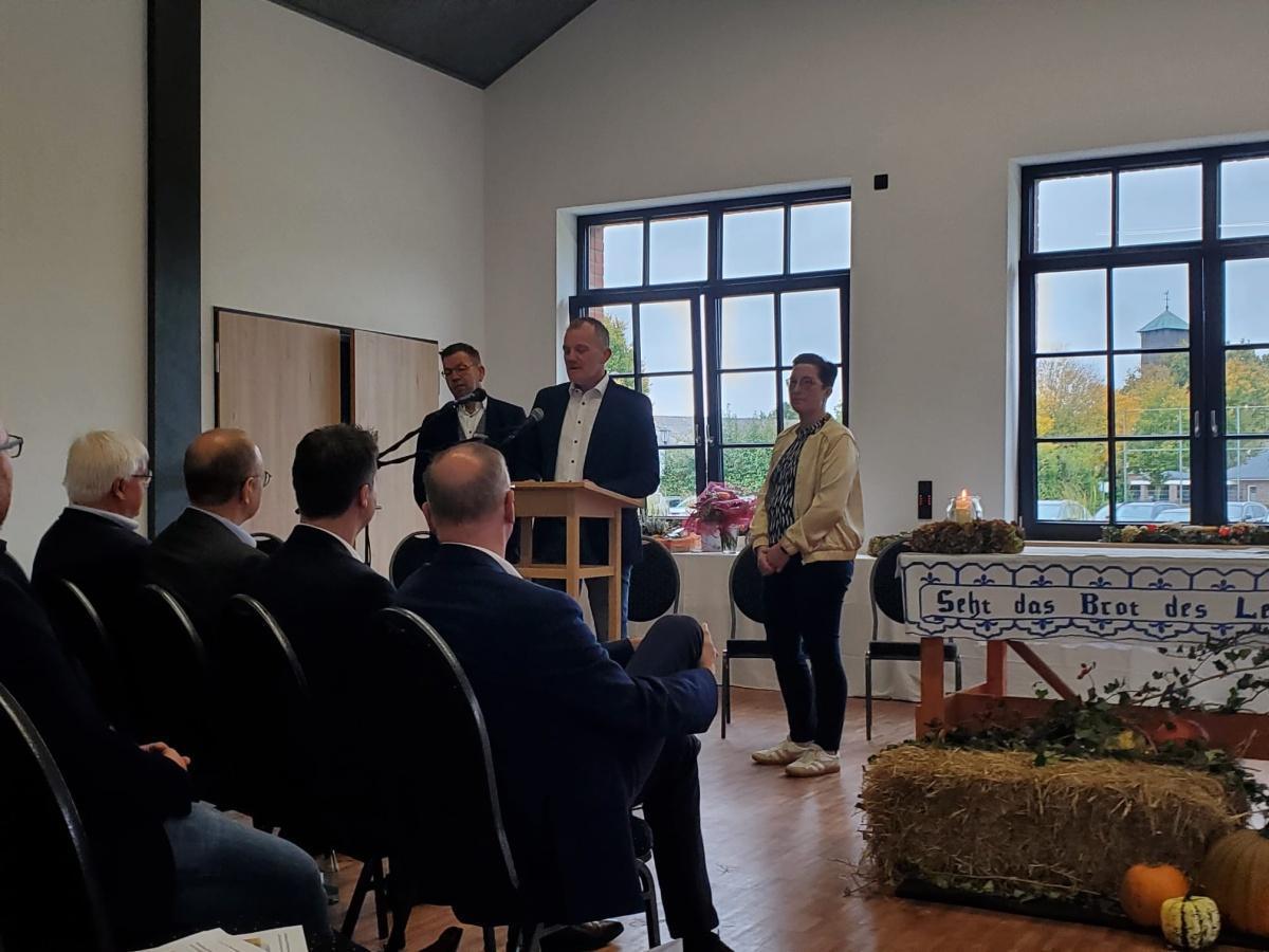 Einweihung des Mehrgenerationenhauses und der Schmiede in Sustrum