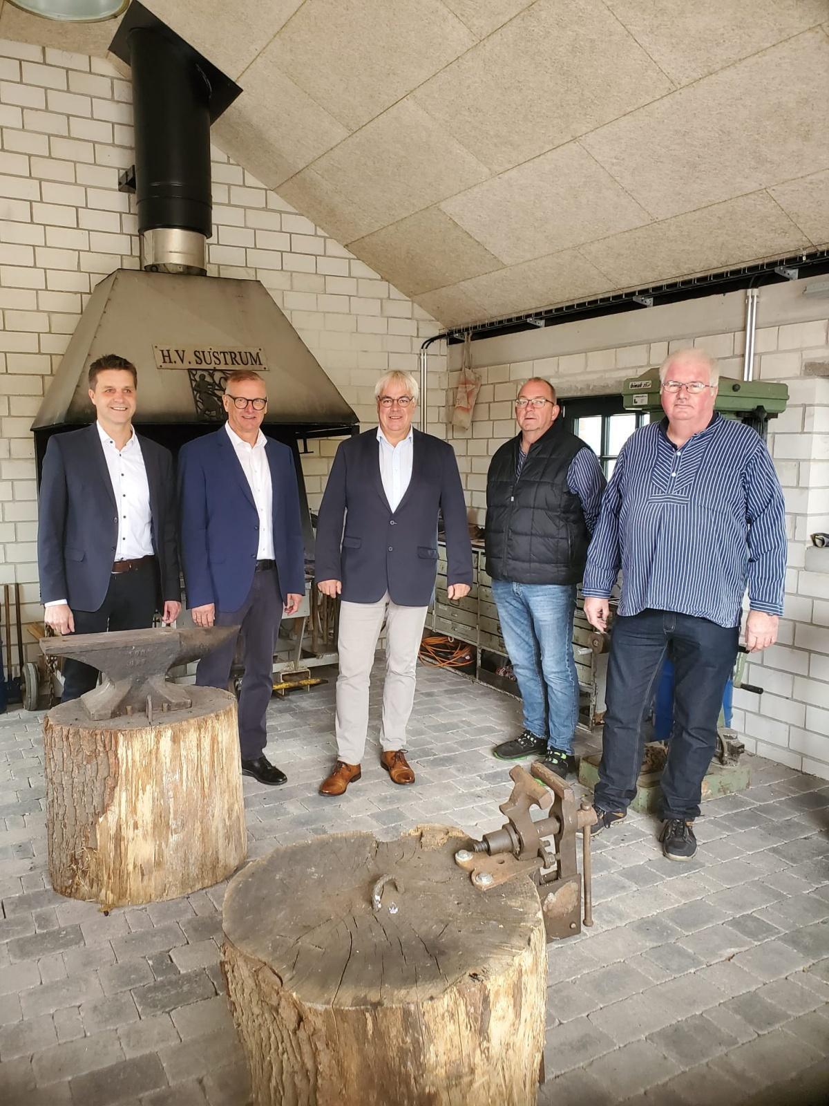 Einweihung des Mehrgenerationenhauses und der Schmiede in Sustrum Einweihung des Mehrgenerationenhauses und der Schmiede in Sustrum