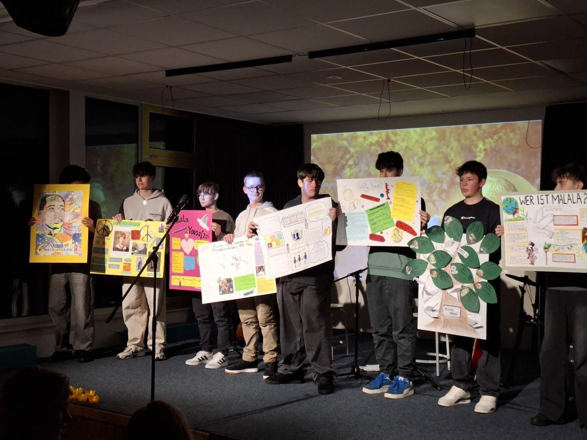 Erna-de-Vries-Projekttag 2025 – Kreativ für Frieden und Menschenrechte