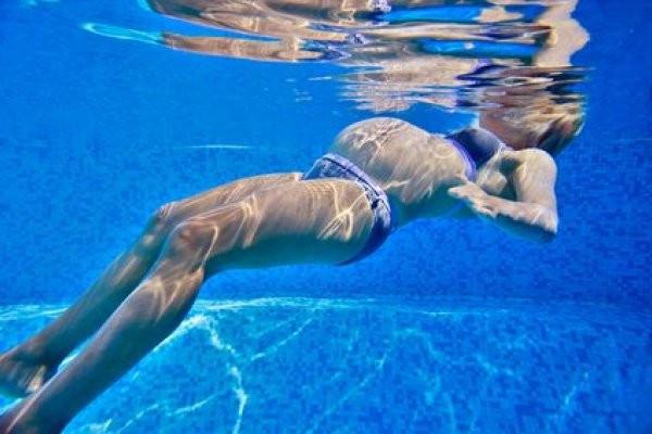 Préparation à l'accouchement en piscine