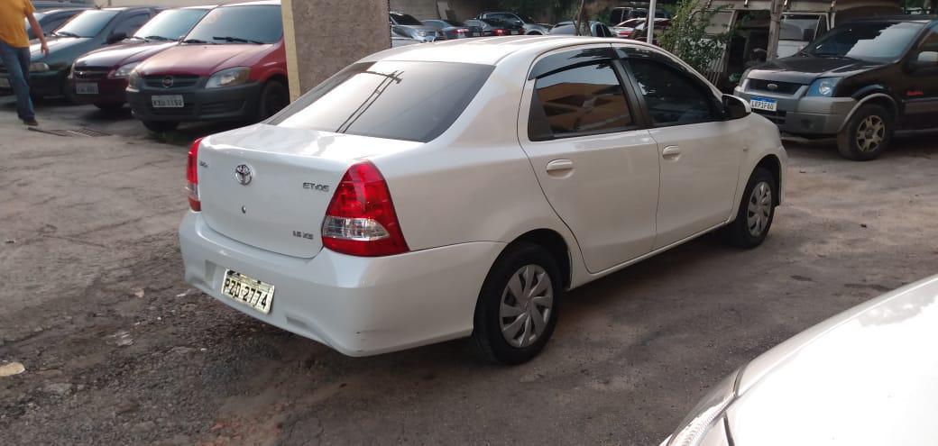 Etios Completo XS Automático GNV