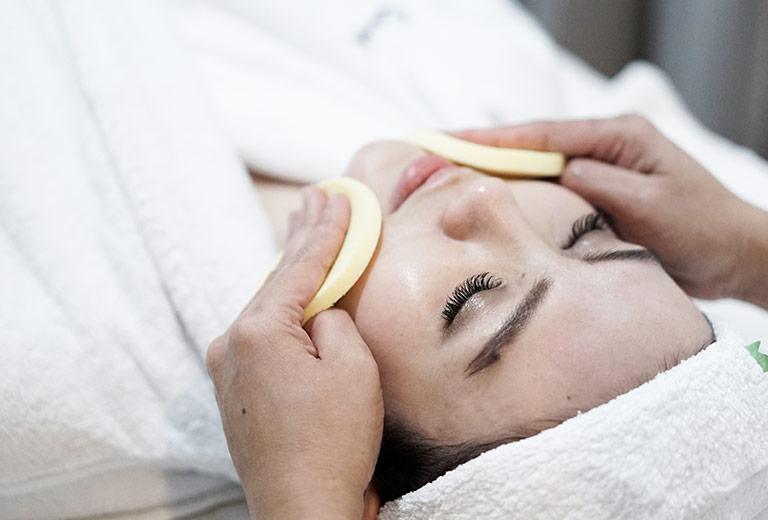 Treatment Facial Bar