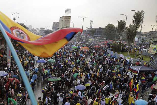 Colômbia: caminhar juntos Colômbia: caminhar juntos