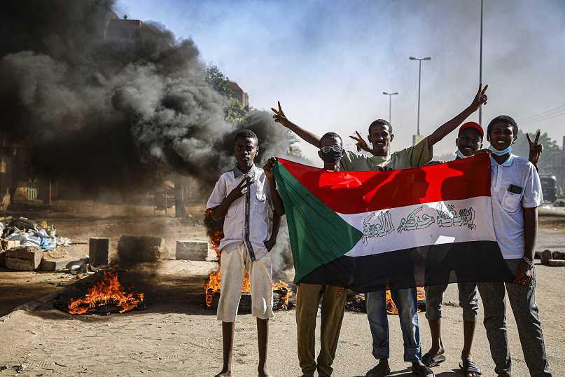 Sudão: Formação de «Governo técnico»