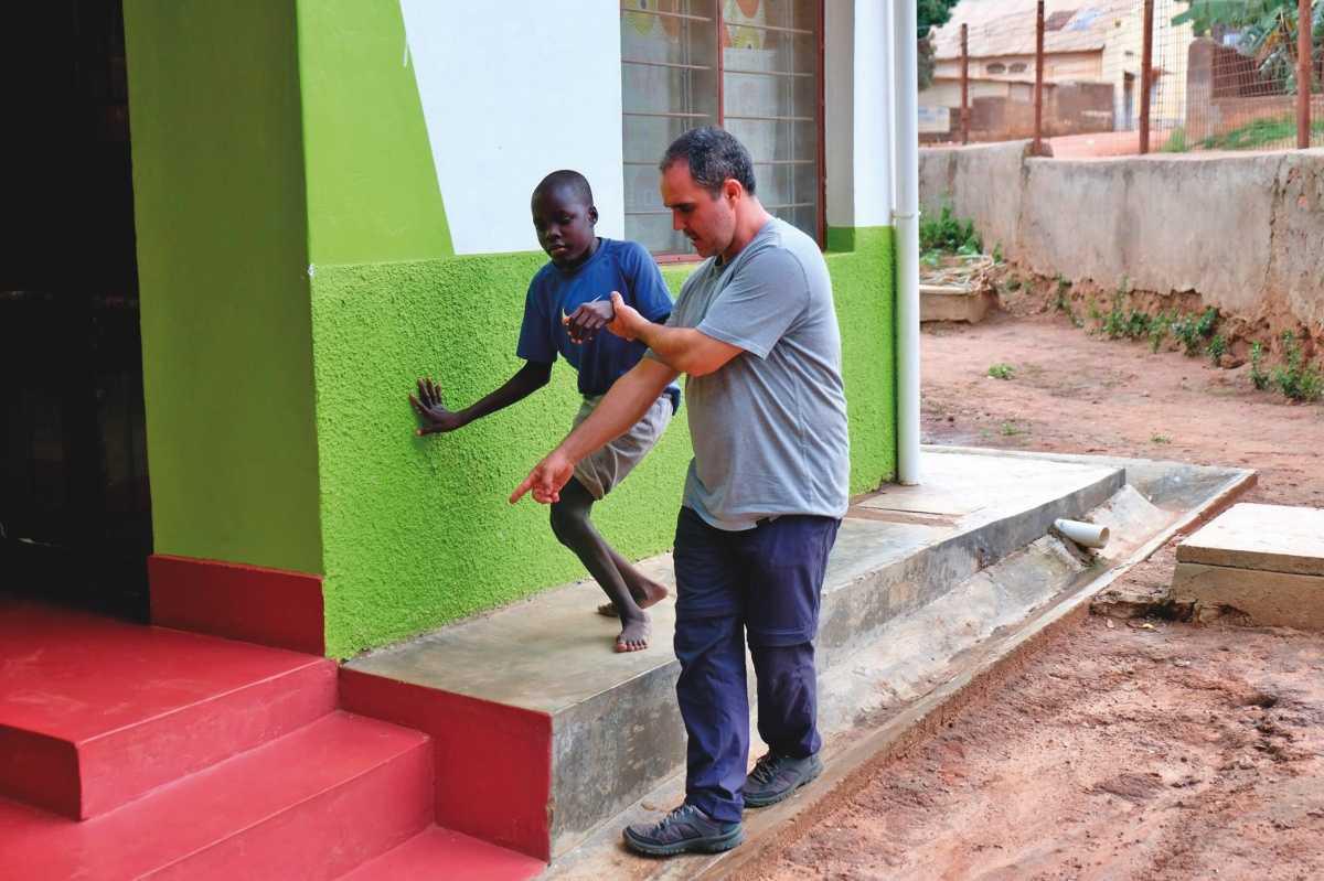 Missionários de esperança, tema do mês
