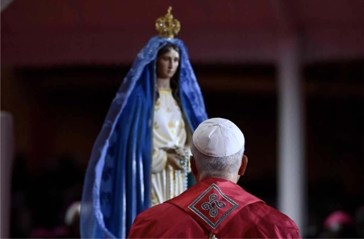 Leão XIV na oração do Terço: "É o amor que deve triunfar, não a guerra!"