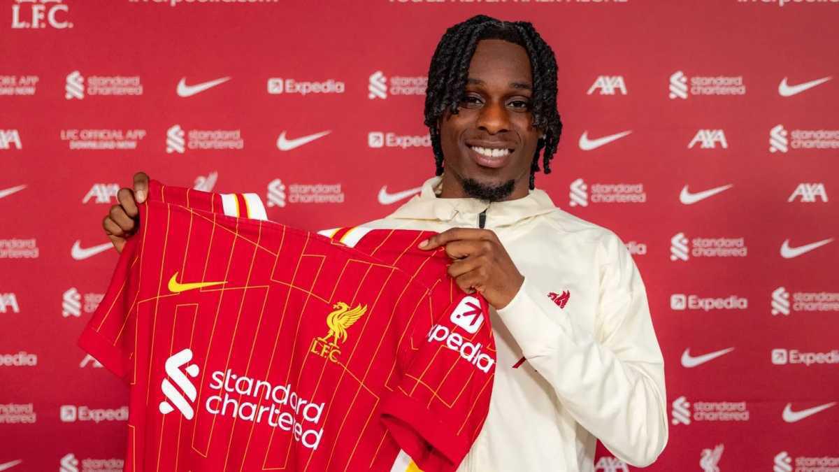 Jeremie Frimpong - tuulennopea taskusalama iskee oikealta laidalta