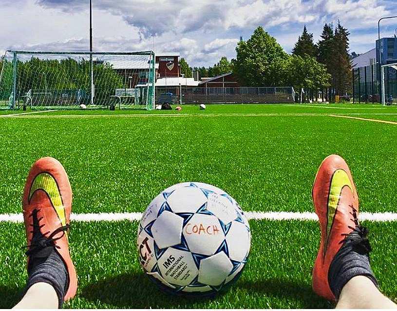 Fellow Scouser: Mikki Kauste - Egotrippi Kulosaaren Florian Wirtziin Fellow Scouser: Mikki Kauste - Egotrippi Kulosaaren Florian Wirtziin