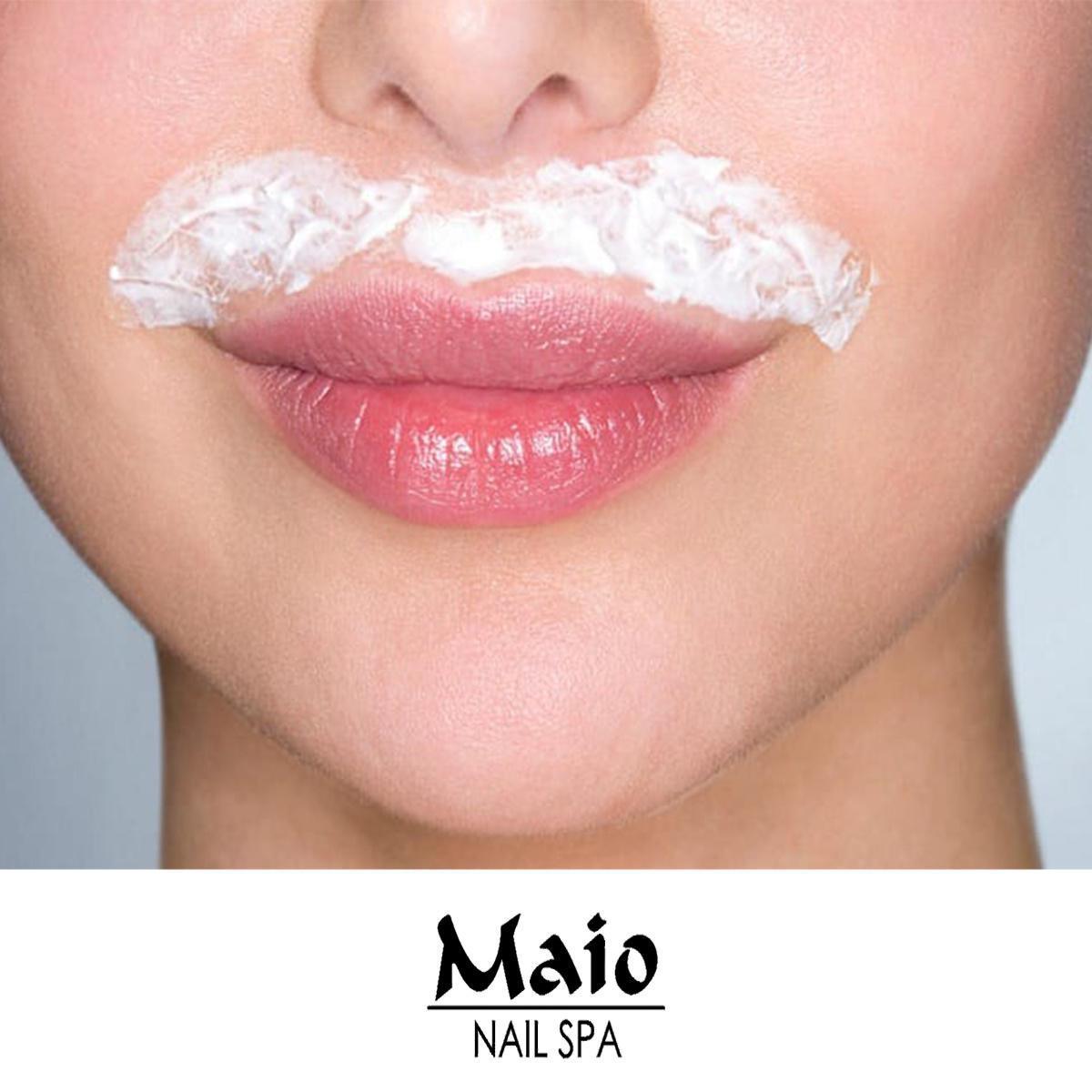 Depilación de bigote con cera
