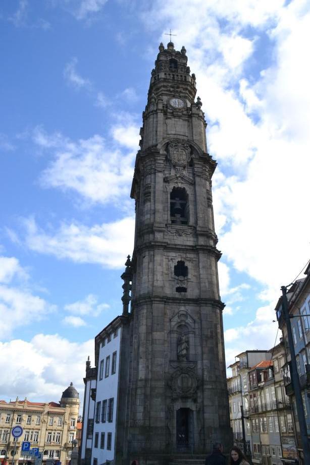 Iglesia de los Clérigos (Oporto)