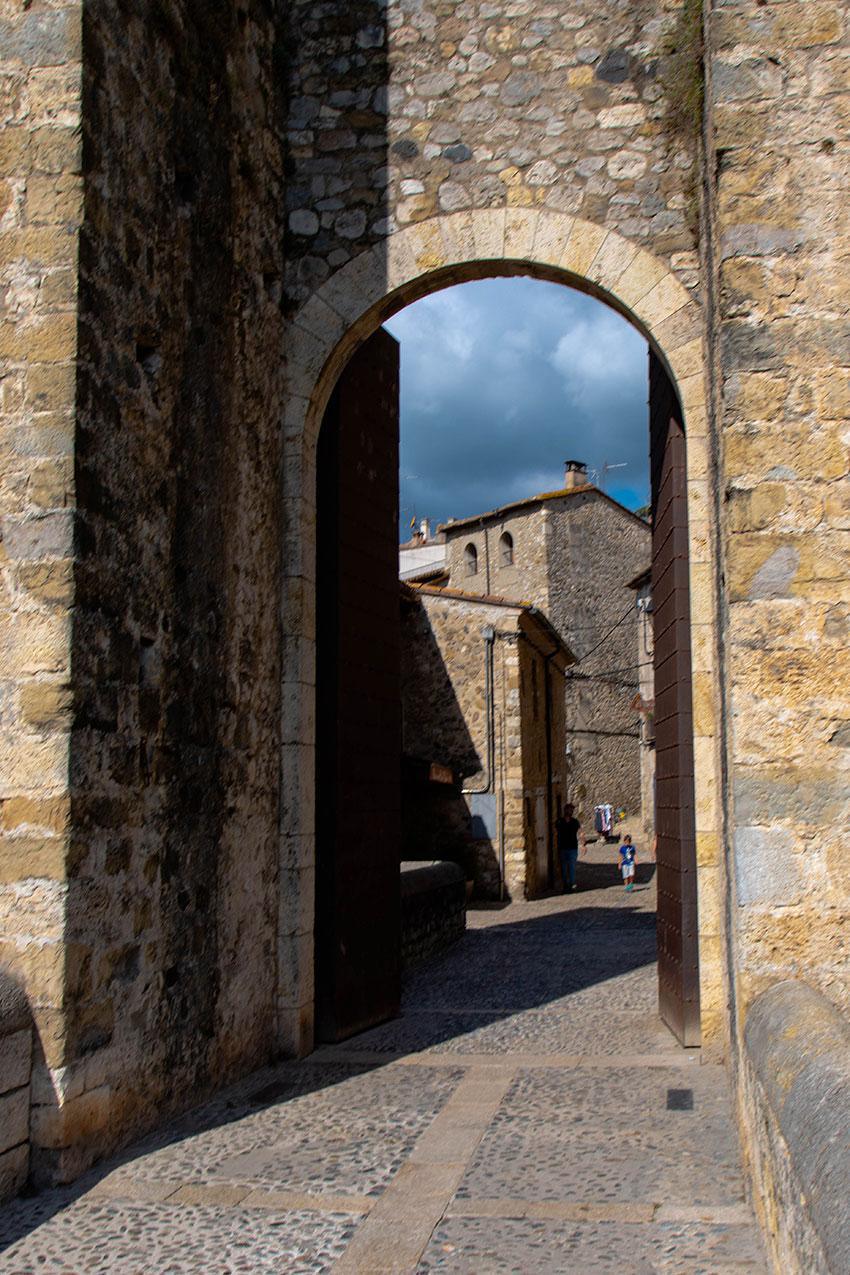 Besalú (Girona) Besalú (Girona)