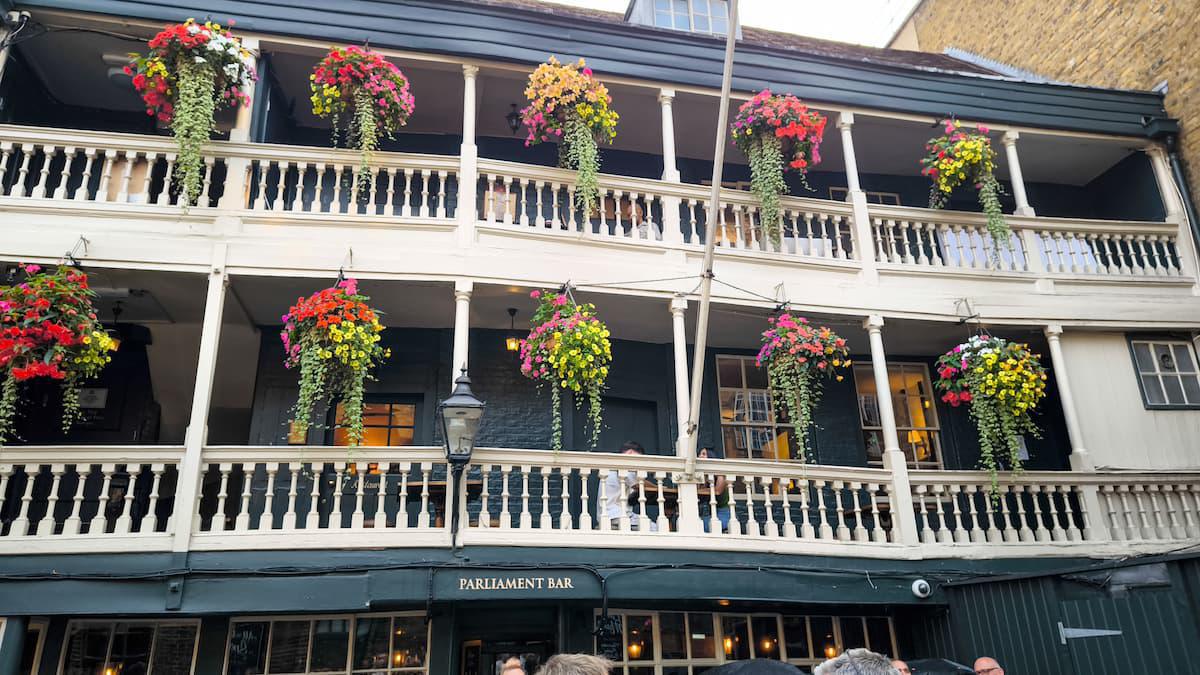 The George Inn pub (Londres) The George Inn pub (Londres)