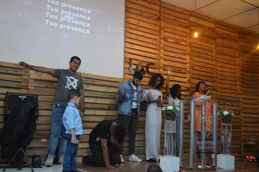 Adoração Sem Limites