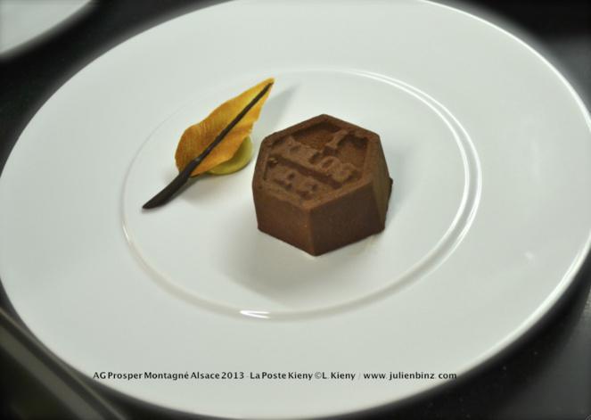 A G Du Club Prosper Montagne A La Poste Chez J M Kieny