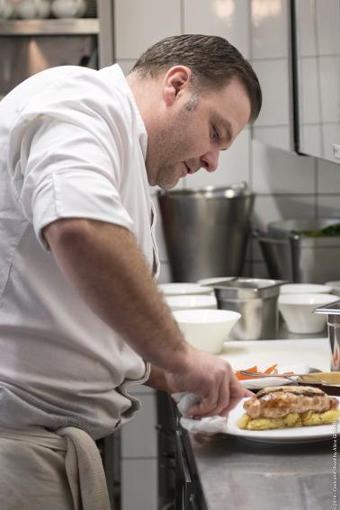 Au Bon Pichet Paul Bocuse Et Paul Haeberlin Aimaient S Y Attabler