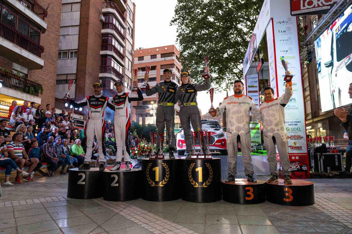 Sergi Pérez vence también en tierra Sergi Pérez vence también en tierra