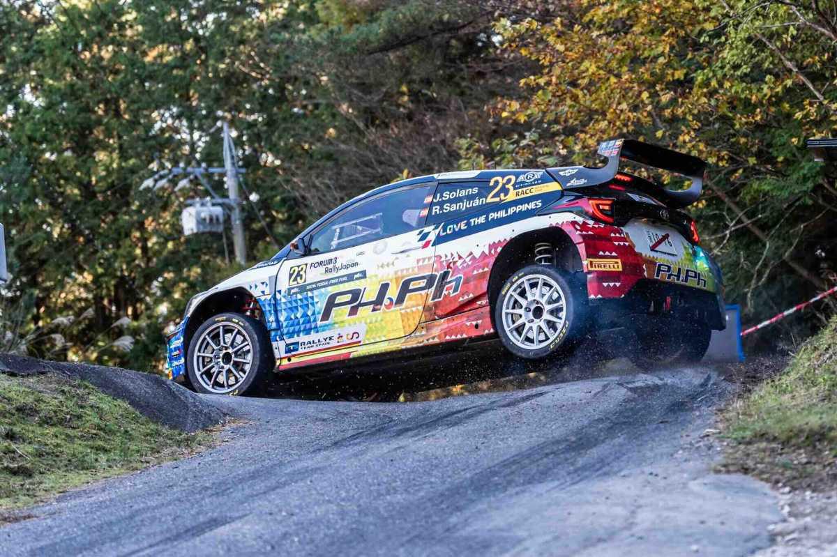 Jan Solans marca su primer 'scratch' en asfalto con el Toyota GR Yaris Rally2 Jan Solans marca su primer 'scratch' en asfalto con el Toyota GR Yaris Rally2