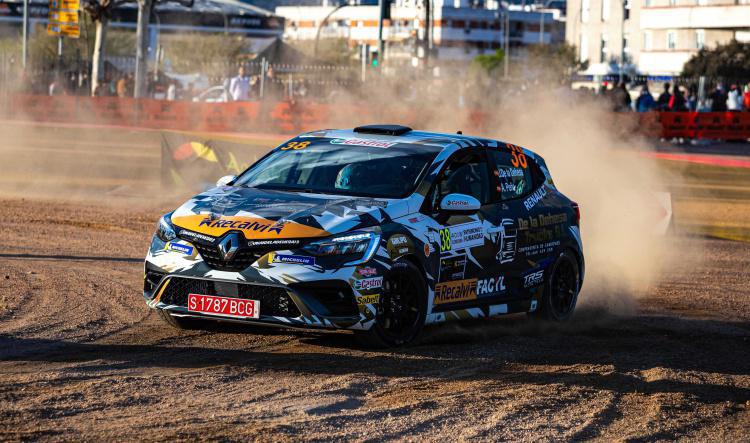 Estreno en tierra para los Renault Clio Rally5 de la Beca U24