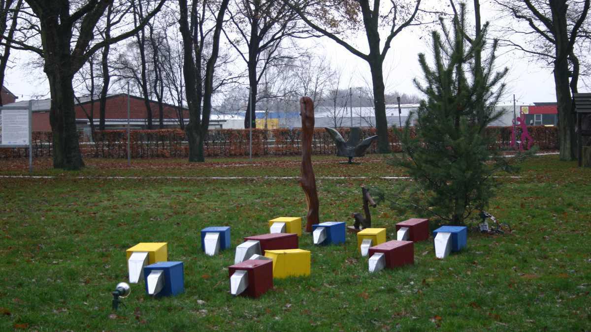Abstrakte Weihnacht: Moderne Kunst an der Mersmühle
