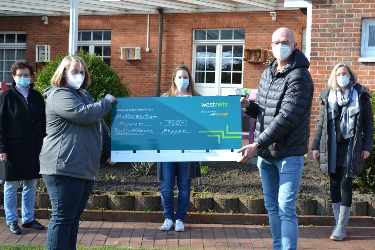 Westnetz-Mitarbeiter spenden Teile ihres Gehalts Westnetz-Mitarbeiter spenden Teile ihres Gehalts
