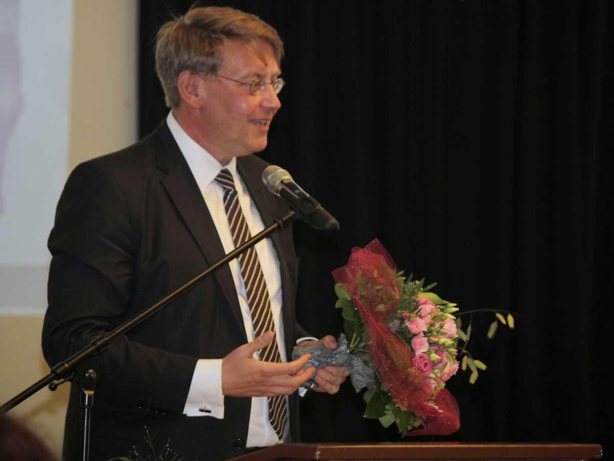 Schulleiter des Gymnasiums Haren in den Ruhestand verabschiedet Schulleiter des Gymnasiums Haren in den Ruhestand verabschiedet