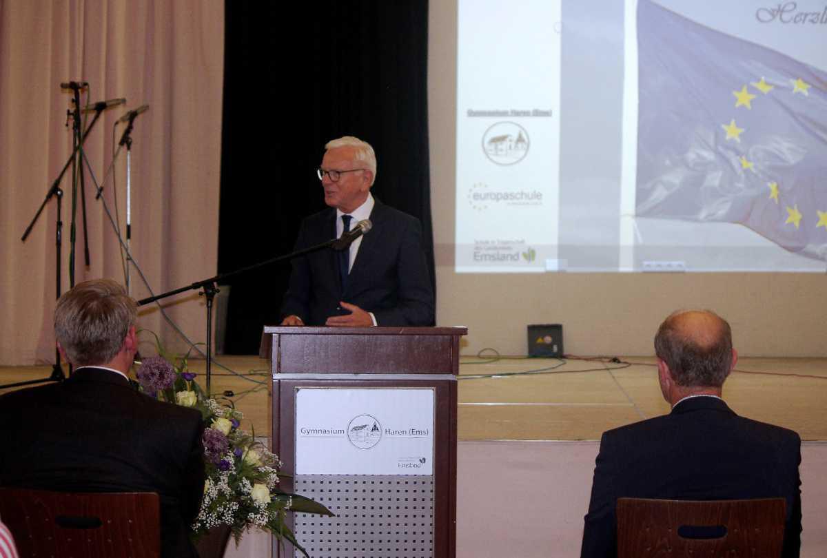 Schulleiter des Gymnasiums Haren in den Ruhestand verabschiedet Schulleiter des Gymnasiums Haren in den Ruhestand verabschiedet