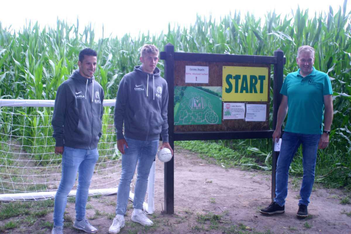 UPDATE: Spieler des SV Meppen eröffnen das Maislabyrinth 2021  UPDATE: Spieler des SV Meppen eröffnen das Maislabyrinth 2021