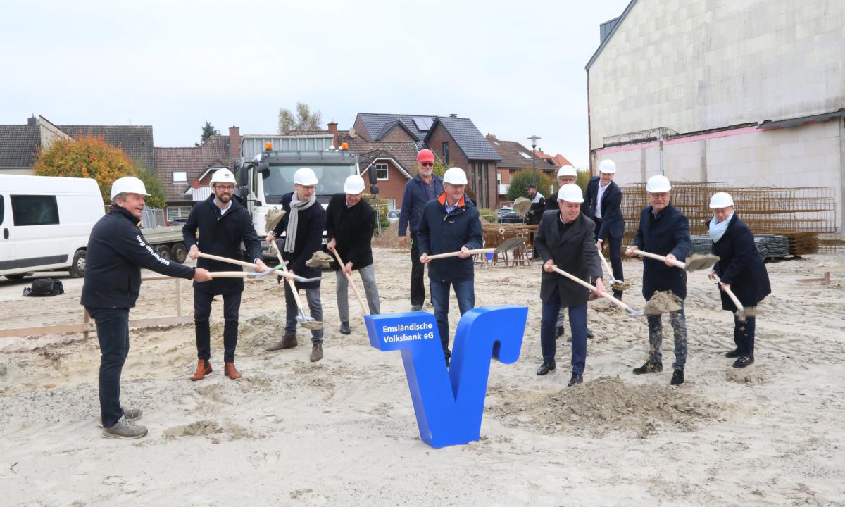 Auftakt zum Neubau der Emsländischen Volksbank