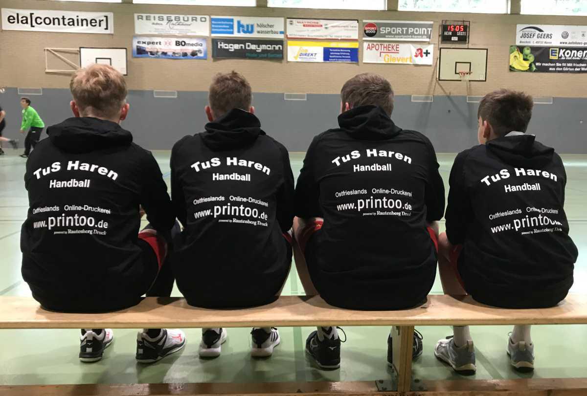 Neue Trikots für Handballer vom TuS Haren