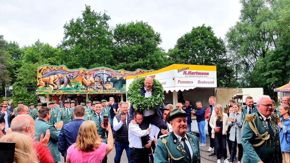 Neuer Schützenkönig in Haren: Herm Jüngerhans regiert mit Marion Rohling jetzt in Haren