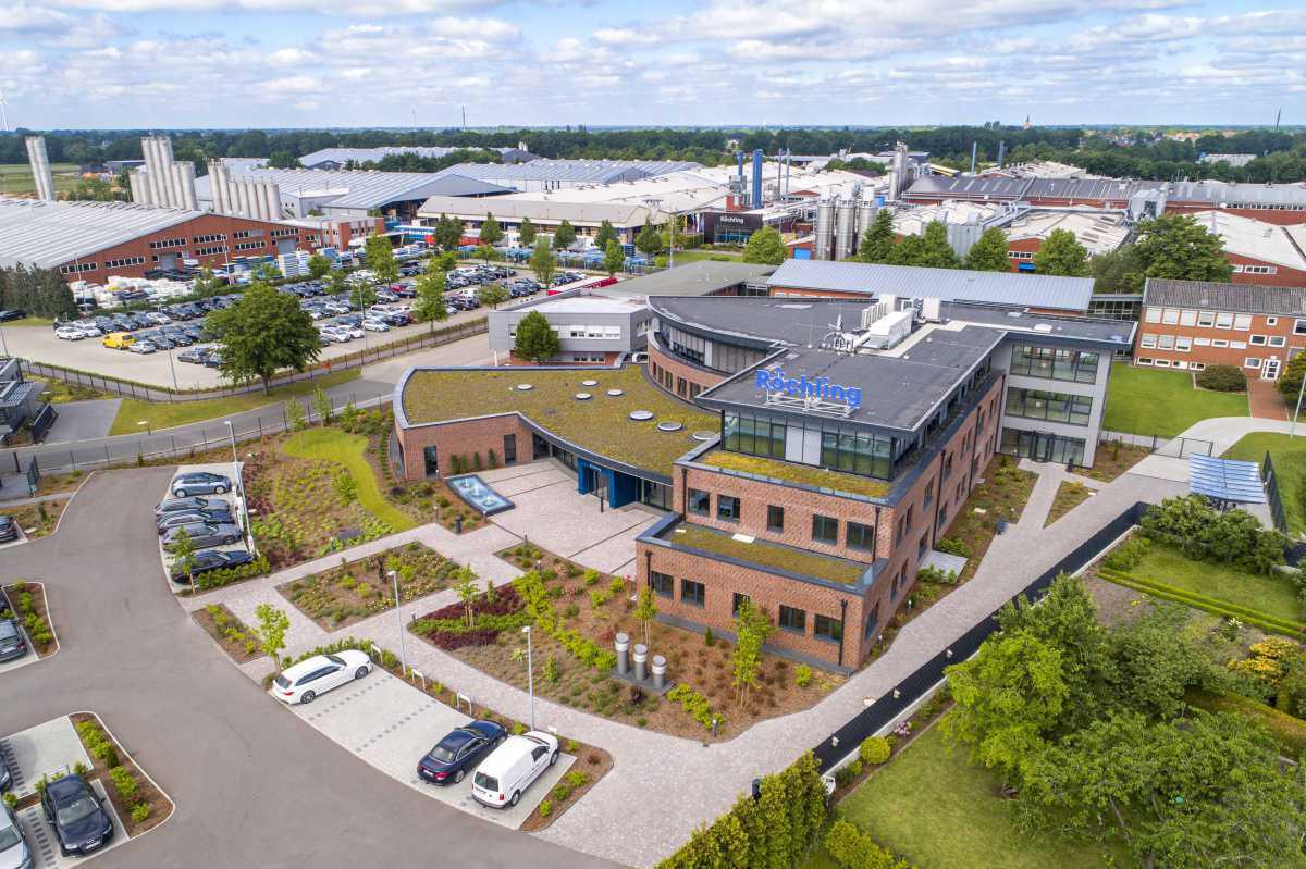 "Eitel Sonnenschein" über Röchling Industrial "Eitel Sonnenschein" über Röchling Industrial