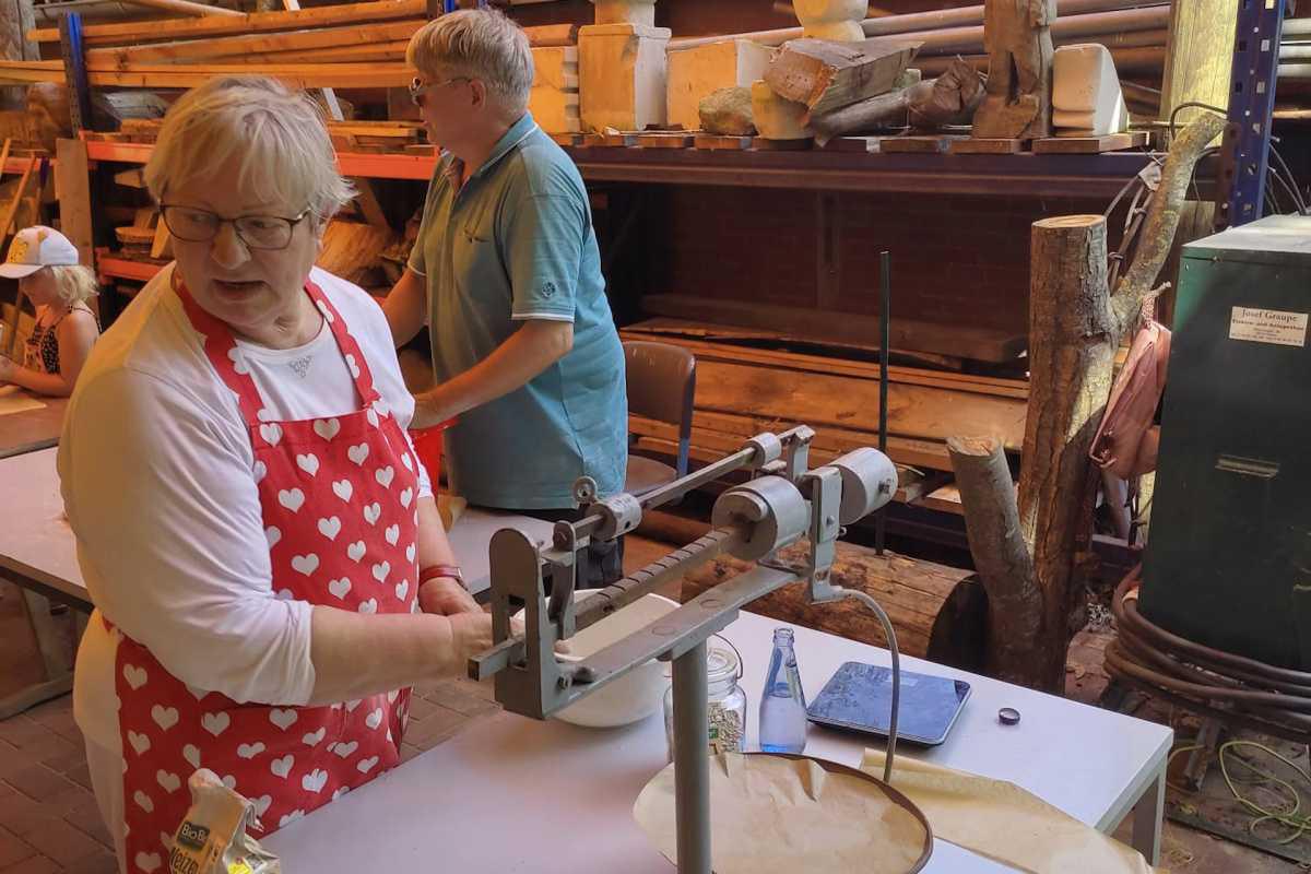 Brotbacken am Mühlenmuseum dank Ferienpass