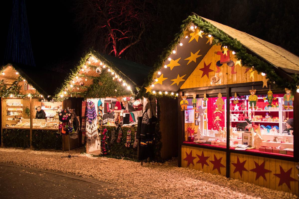 Weihnachtsmarkt beim Ferien- & Freizeithof Meutstege Weihnachtsmarkt beim Ferien- & Freizeithof Meutstege
