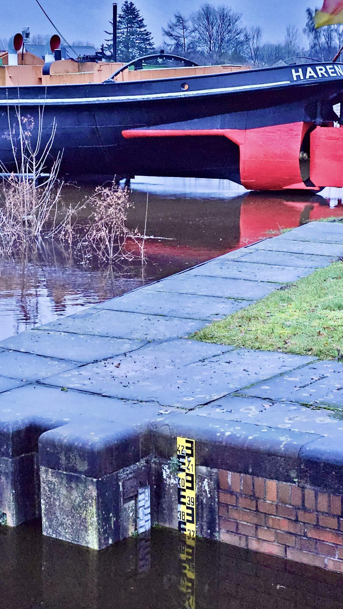 Hochwassersituation an der Ems - Rohrbrücke über Kirchstraße