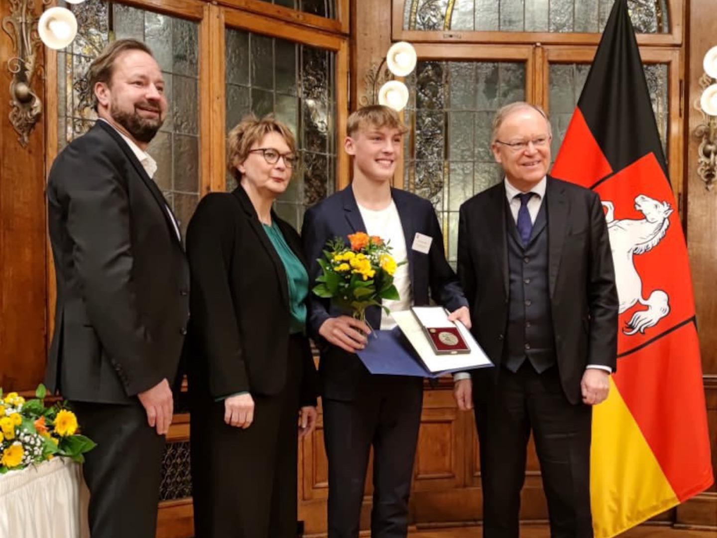 Niedersächsische Sportmedaille für Jan-Luca Schulz Niedersächsische Sportmedaille für Jan-Luca Schulz