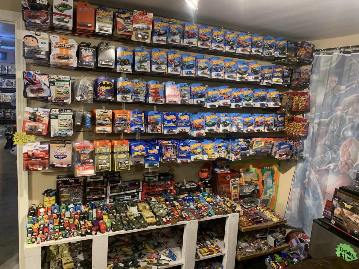 Pop's Toys and Collectibles*