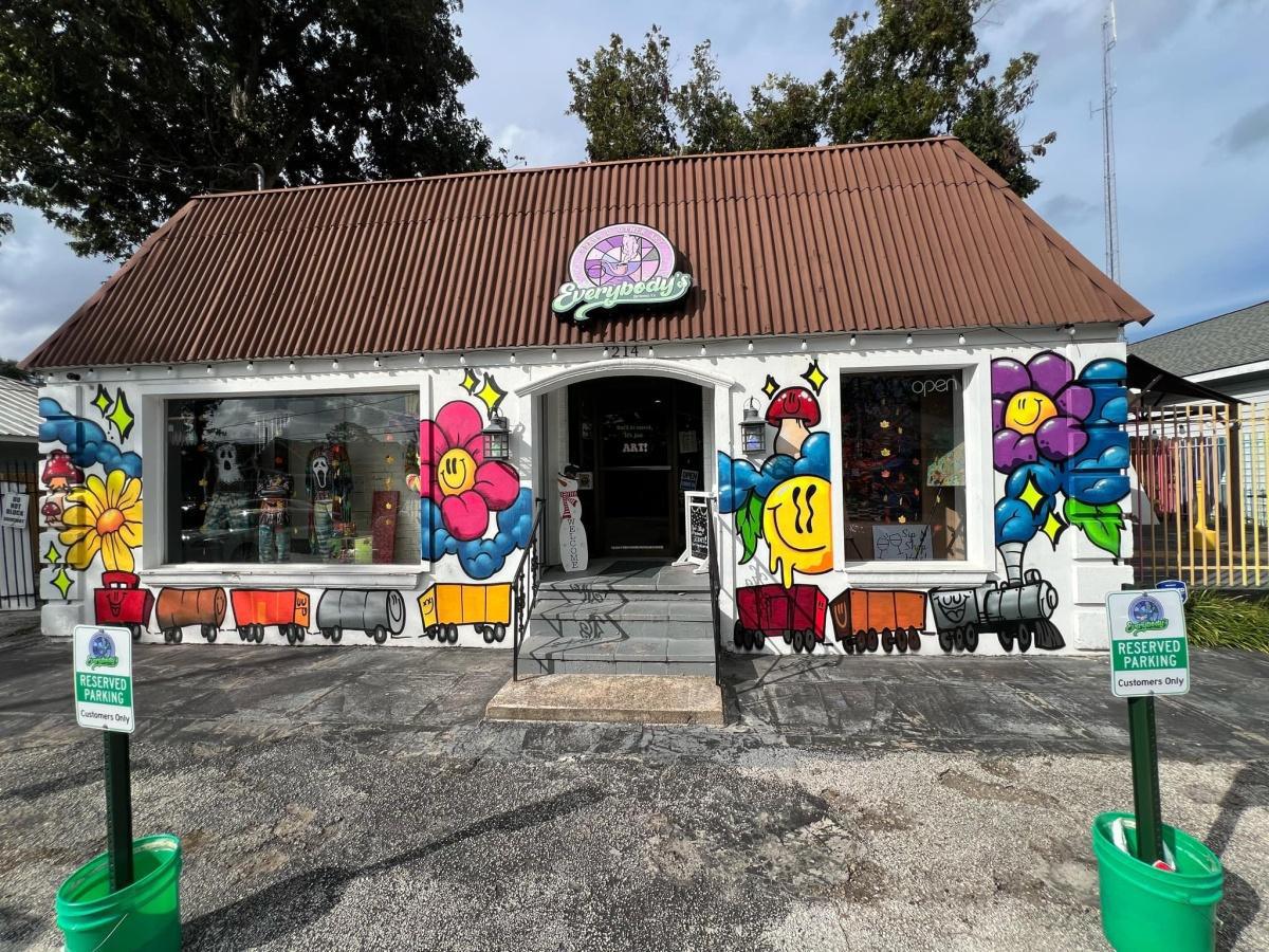 Everybody's Glass* Everybody's Glass*