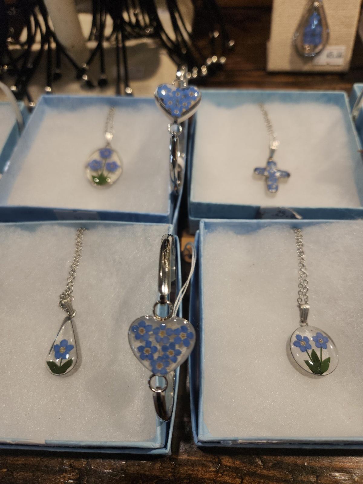 Fiora Fine Crafts Gallery*