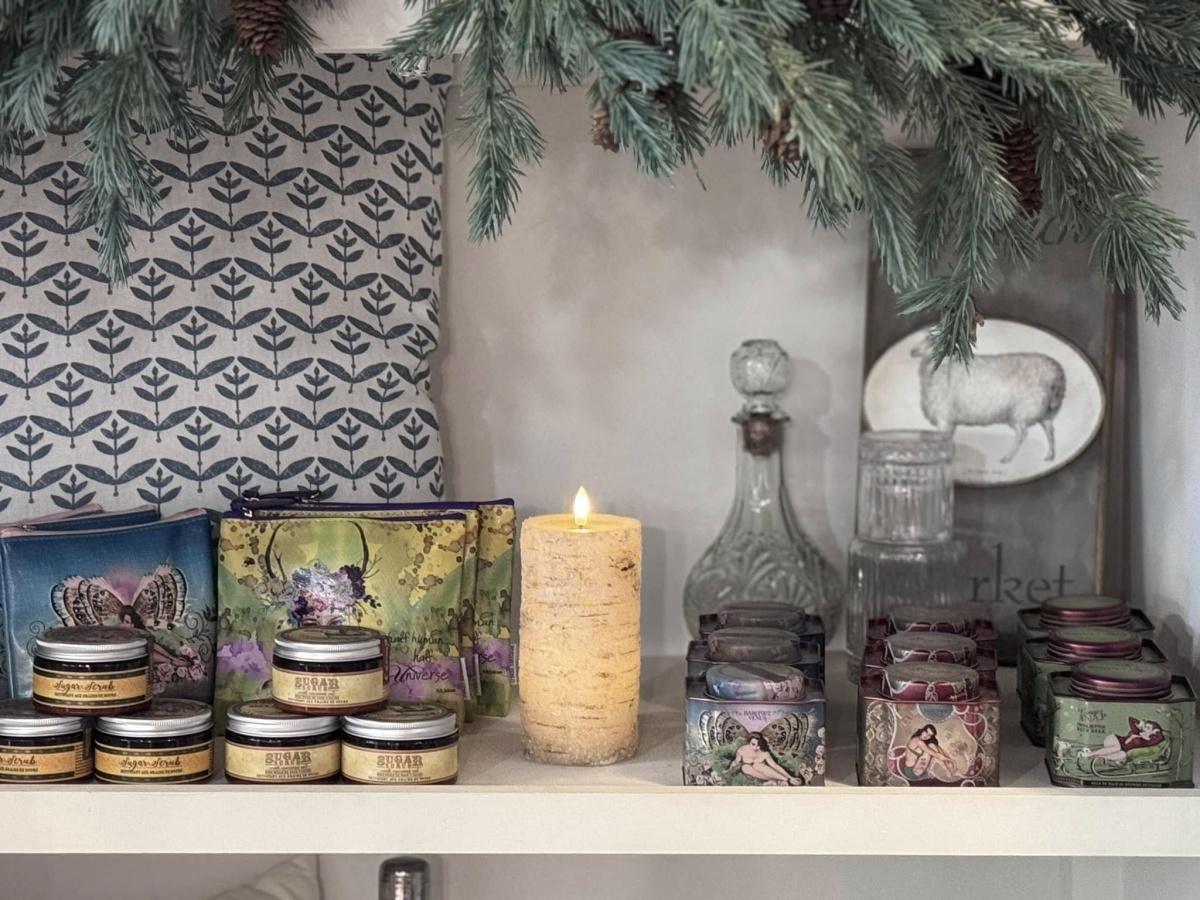 Paris Peddler* Paris Peddler*